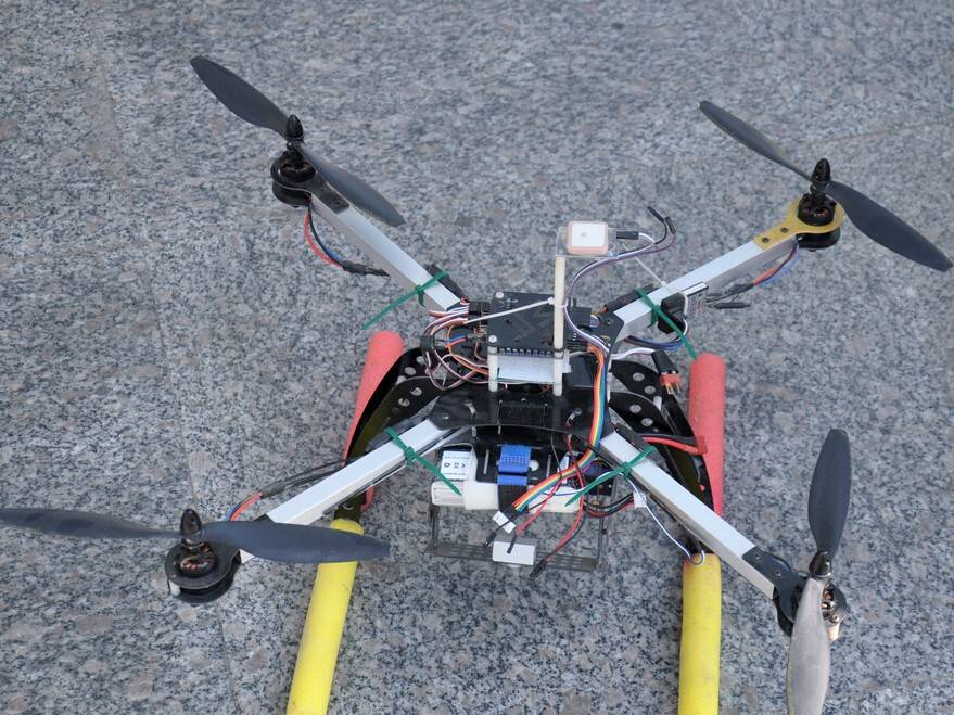 moore8活动海报-Racing drone workshop | 飞行器制作工作坊 - April 25